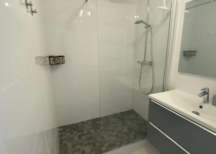 Апартаменты Marina Cosy F3, Bord De Mer, Terrasse Exposee Sud-ouest Довиль