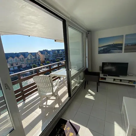 Apartment Marina Cosy F3, Bord De Mer, Terrasse Exposee Sud-ouest