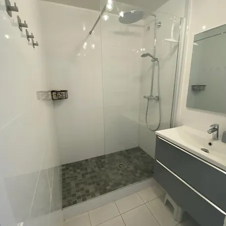 Apartment Marina Cosy F3, Bord De Mer, Terrasse Exposee Sud-ouest Deauville