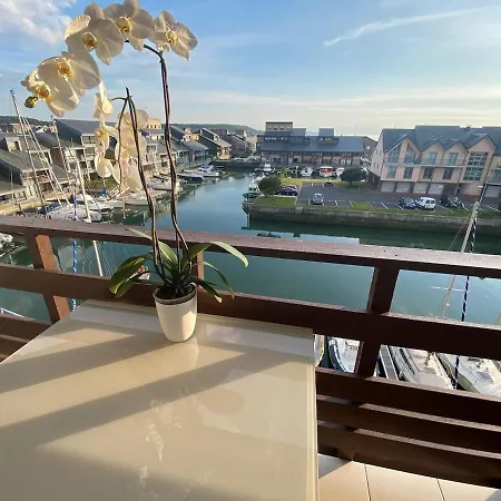 Apartment Marina Cosy F3, Bord De Mer, Terrasse Exposee Sud-ouest Deauville